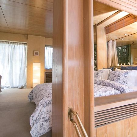 One-Of-A-Kind Athens Riviera Apartment ภายนอก รูปภาพ