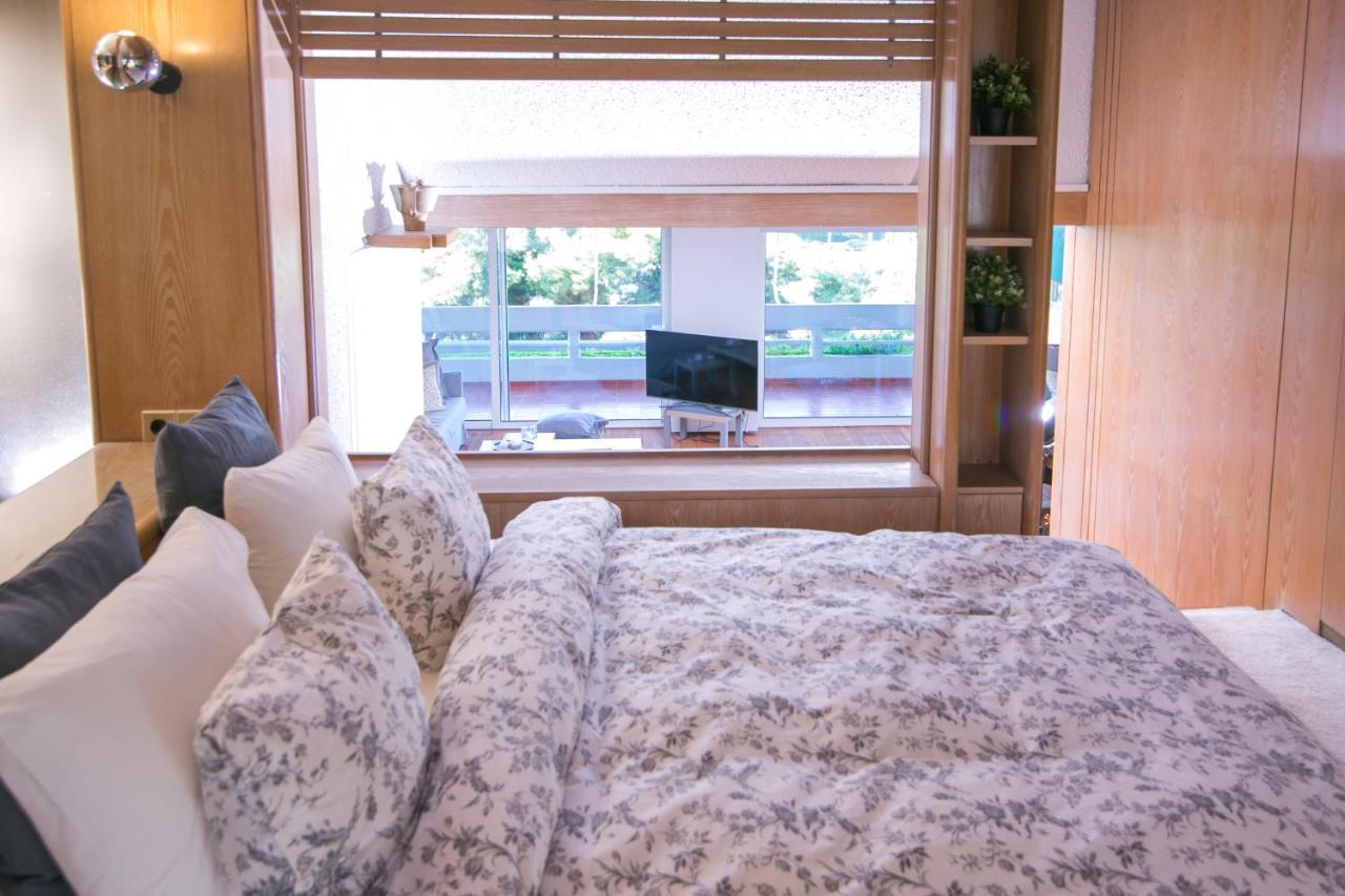 One-Of-A-Kind Athens Riviera Apartment ภายนอก รูปภาพ