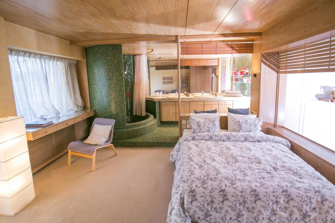 One-Of-A-Kind Athens Riviera Apartment ภายนอก รูปภาพ