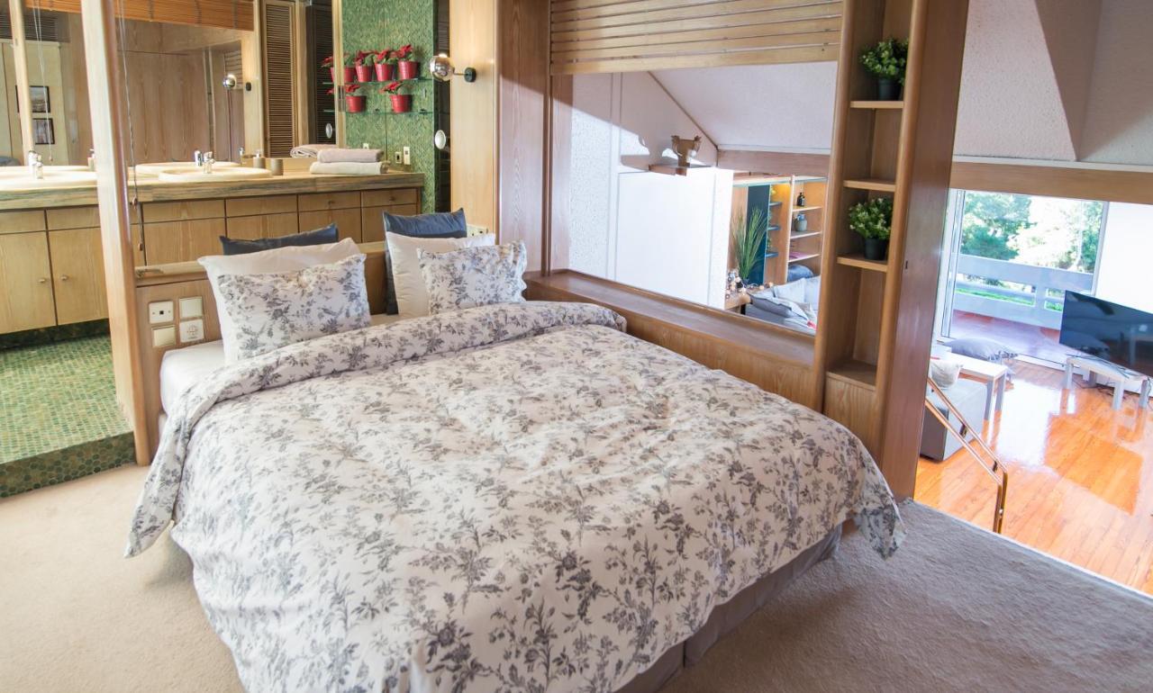 One-Of-A-Kind Athens Riviera Apartment ภายนอก รูปภาพ